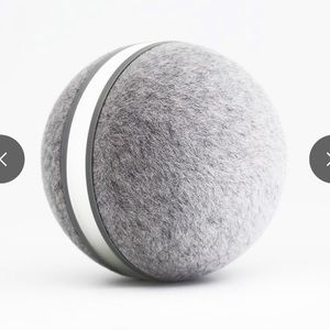 NIB Cheerble Wicked Ball for cats